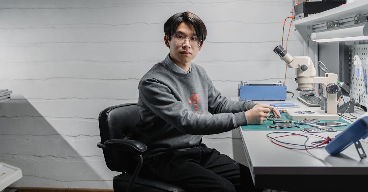 How to Choose the Right Office Lighting for Productivity